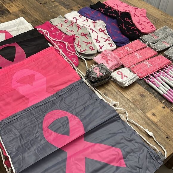 LOT OF 31 BREAST CANCER AWARENESS-GIRLFRIEND SUPPORT 🩷 - Picture 3 of 6